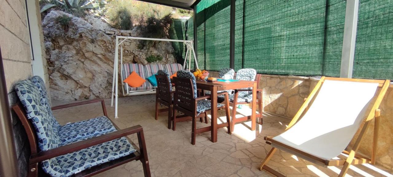 Apartment Adrian Omiš Екстериор снимка