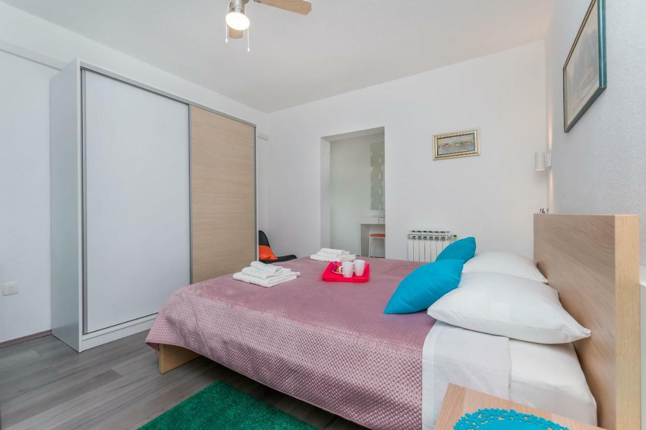 Apartment Adrian Omiš Екстериор снимка