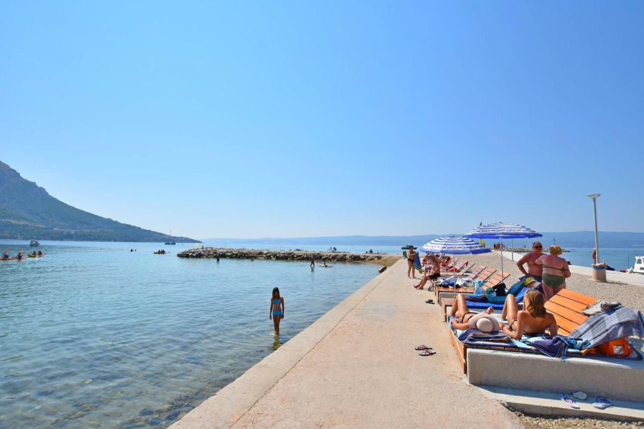 Apartment Adrian Omiš Екстериор снимка